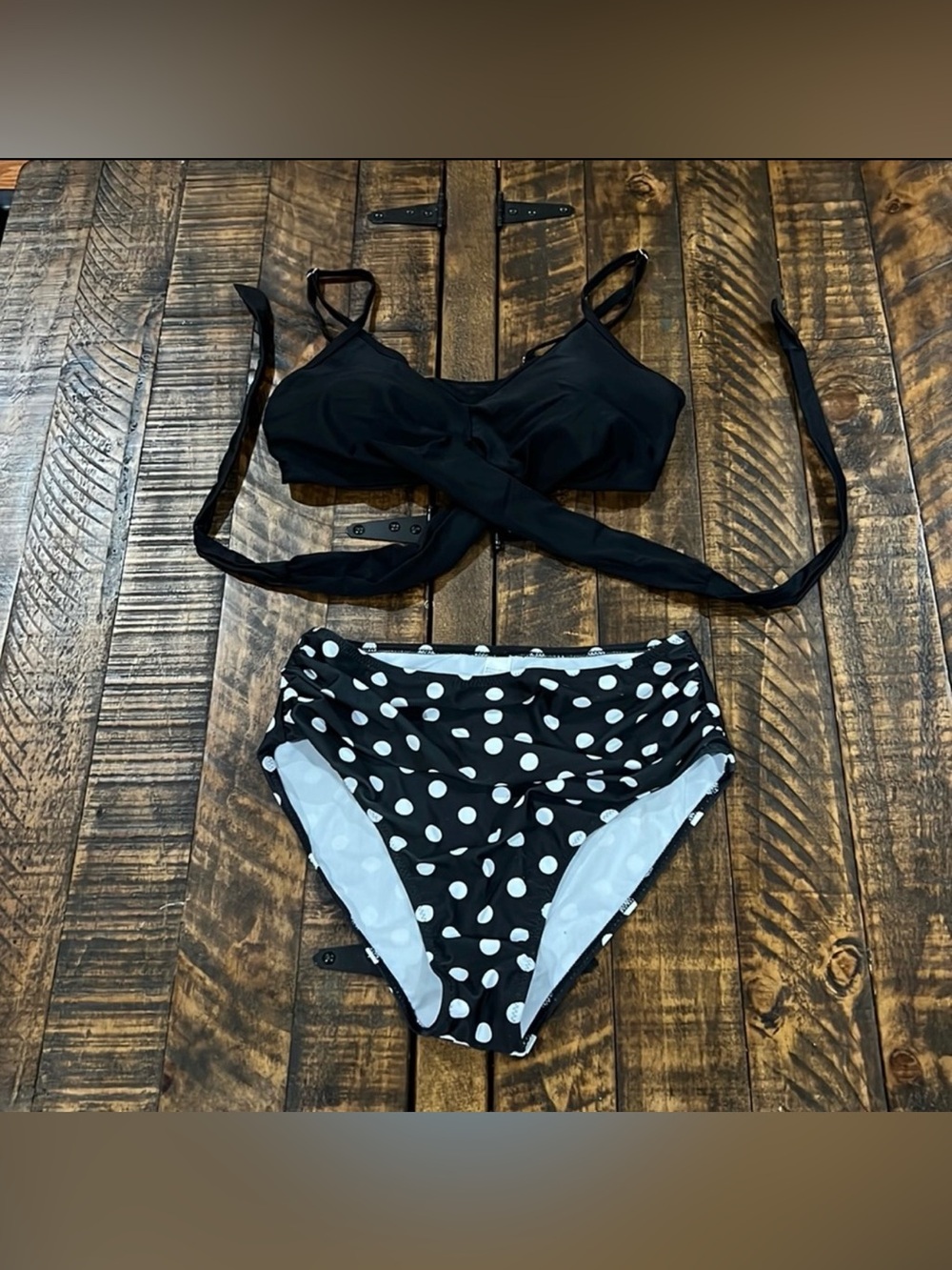 Black & White Wrap around bikini size small